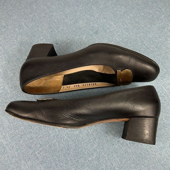 Salvatore Ferragamo Black Leather Square Toe Gold Logo Block Heels Size 7.5 C - Picture 5 of 9